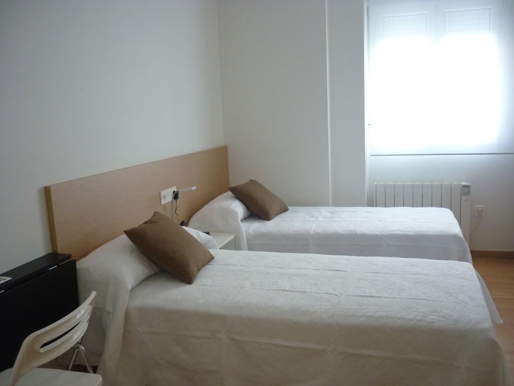 Pension-Albergue Puente Ribeira Sarria Δωμάτιο φωτογραφία