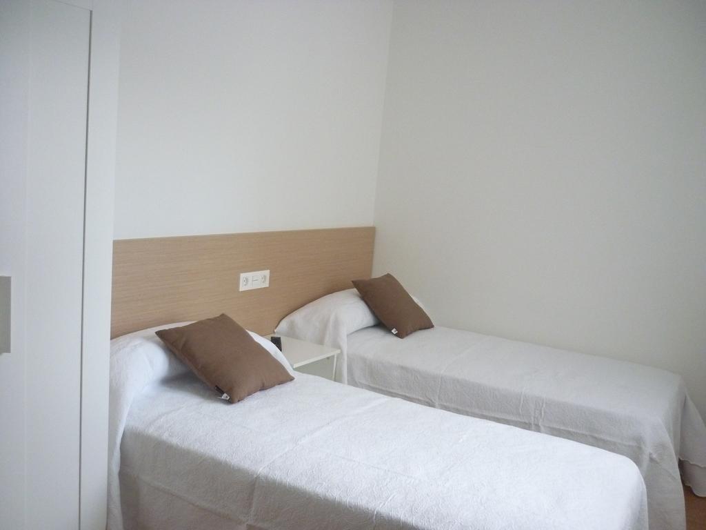 Pension-Albergue Puente Ribeira Sarria Δωμάτιο φωτογραφία