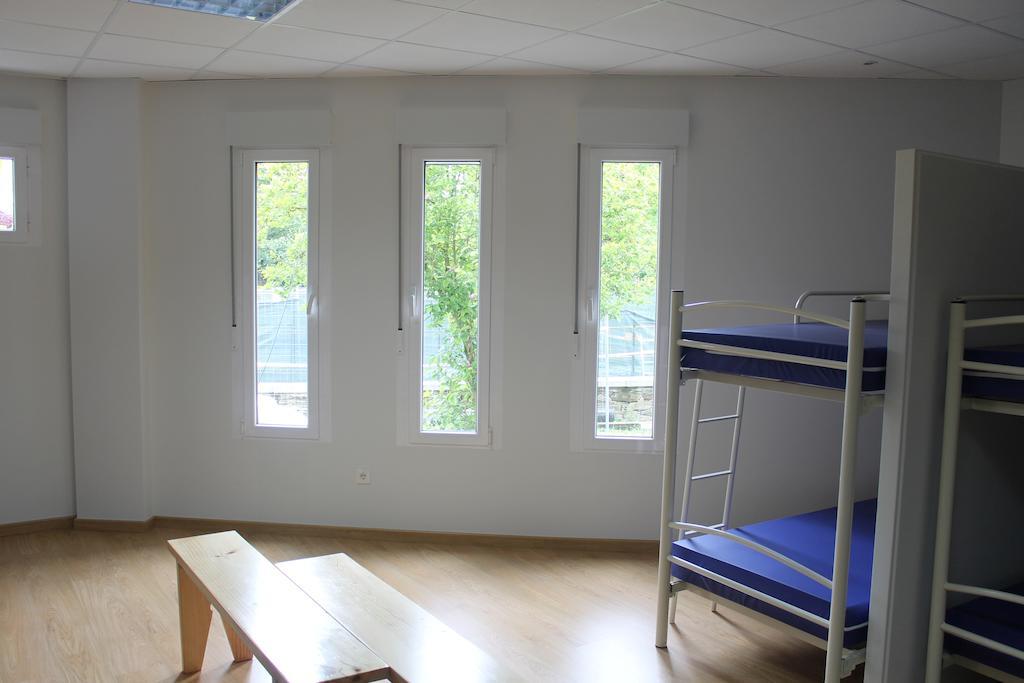 Pension-Albergue Puente Ribeira Sarria Δωμάτιο φωτογραφία